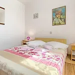 Eva House With Apartment